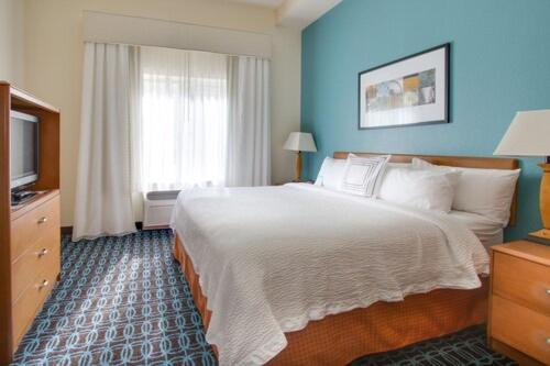 Fairfield Inn & Suites By Marriott Клермонт Екстериор снимка