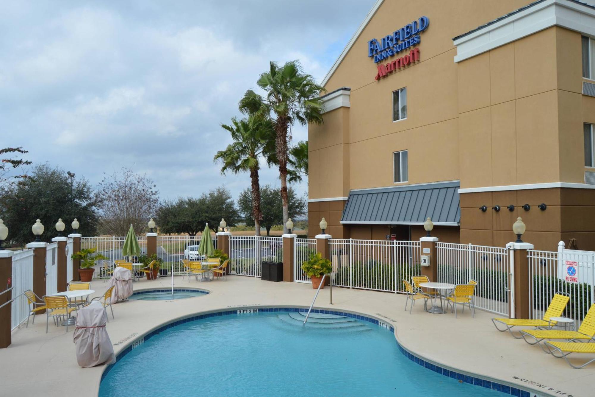 Fairfield Inn & Suites By Marriott Клермонт Екстериор снимка