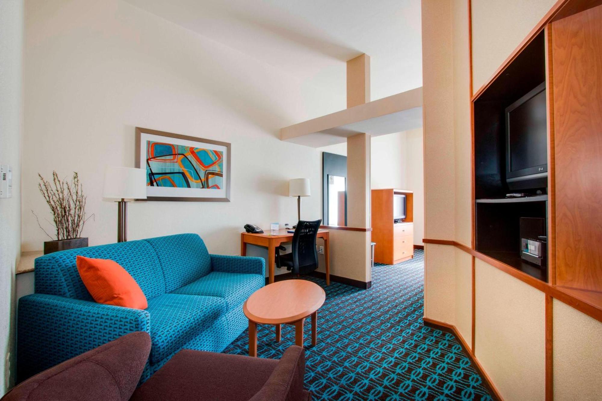 Fairfield Inn & Suites By Marriott Клермонт Екстериор снимка