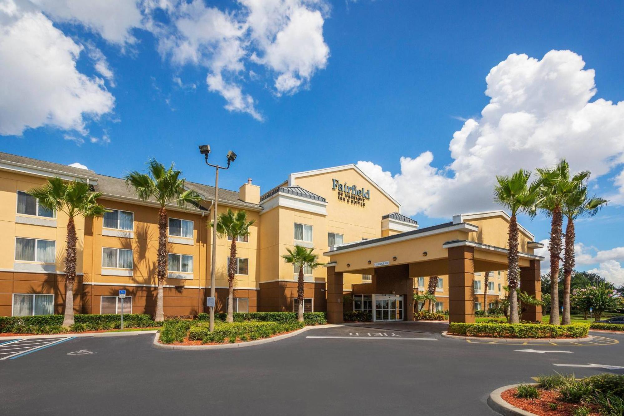 Fairfield Inn & Suites By Marriott Клермонт Екстериор снимка