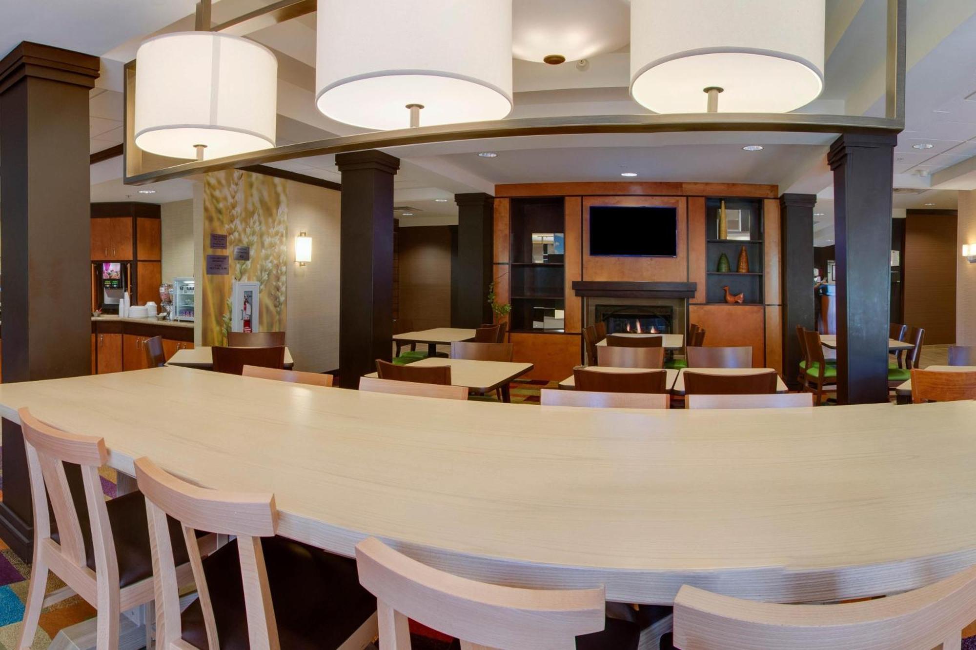 Fairfield Inn & Suites By Marriott Клермонт Екстериор снимка