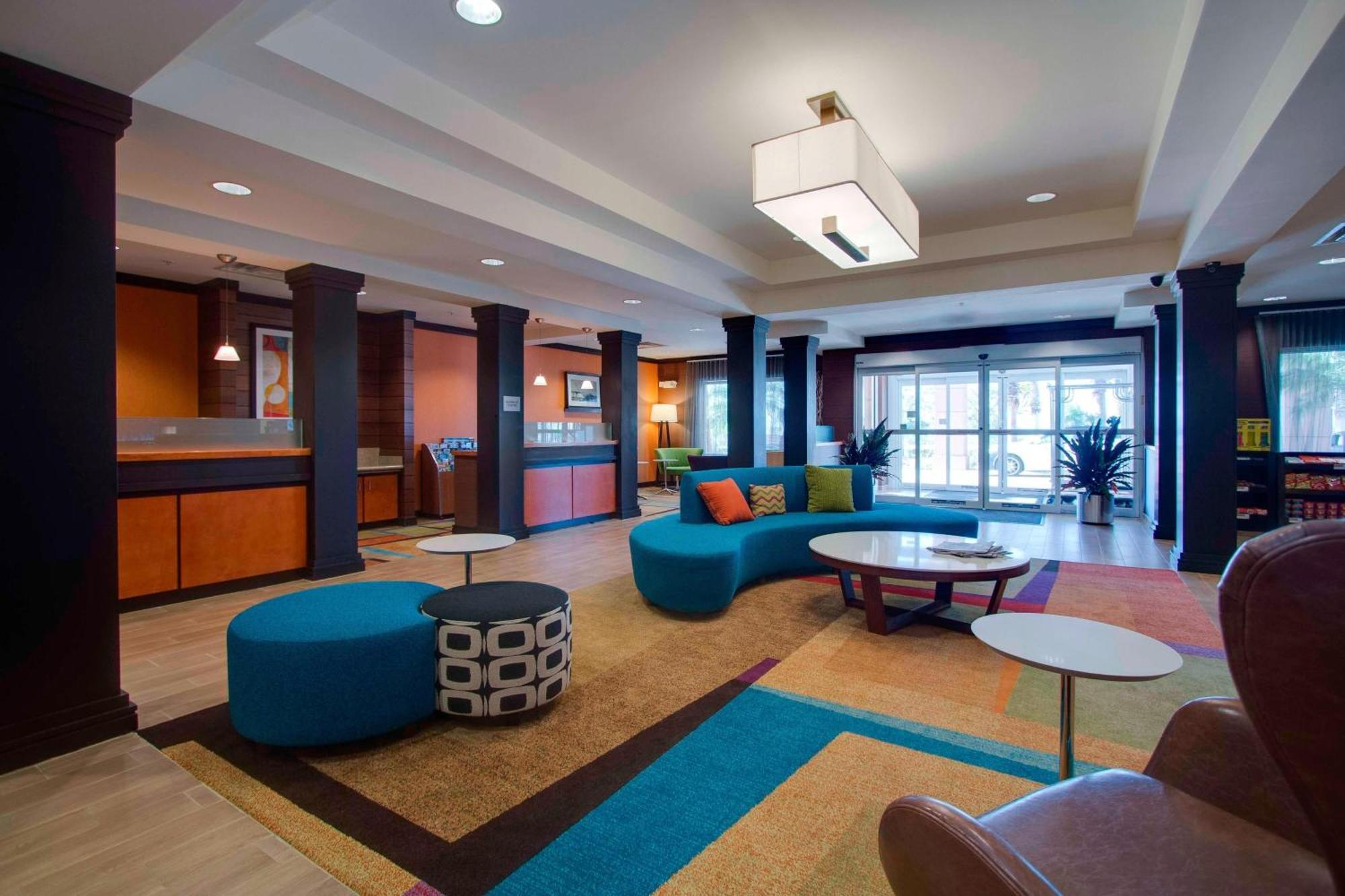 Fairfield Inn & Suites By Marriott Клермонт Екстериор снимка
