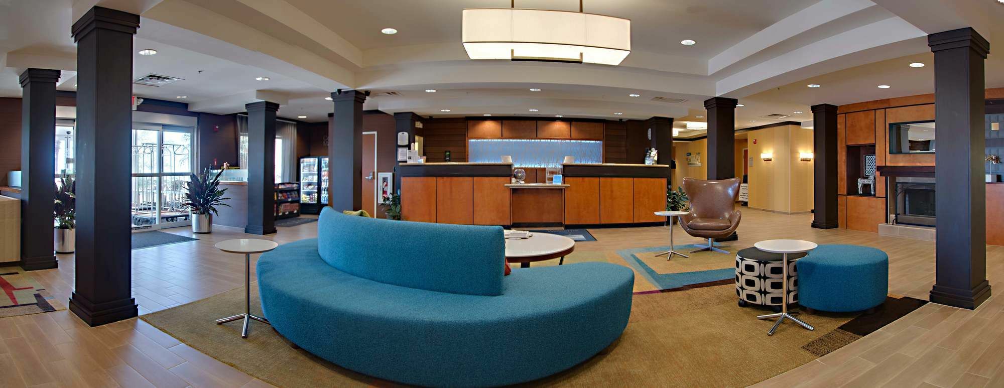 Fairfield Inn & Suites By Marriott Клермонт Екстериор снимка